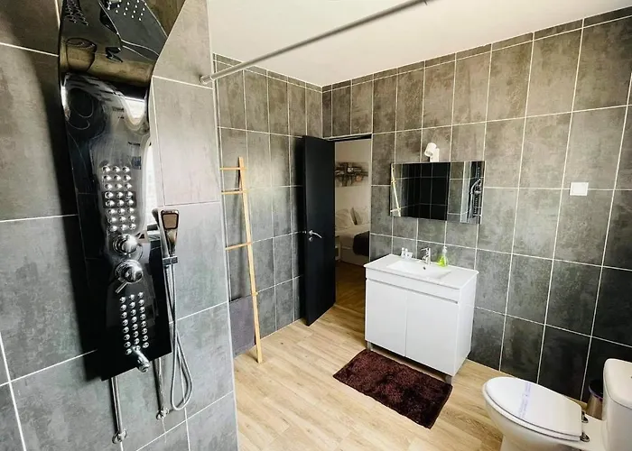 Soares Village Ii * Amoreira (Leiria)